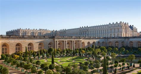 versailles palace official website.